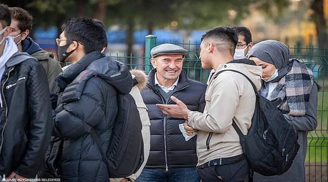 Başkan Soyer: Her konuda gençlerimizin yanındayız 