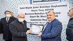Başkan Soyer Yeşilova Ehl-i Beyt Camii'ni ziyaret etti
