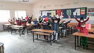 Buca'dan Kars'a kitap köprüsü 