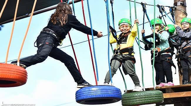 İşitme engelli ailelerin çocukları Macera Park'taydı 