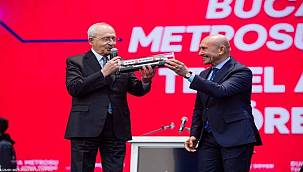 "İzmir'in dağlarında çiçekler çok açtı ve açmaya devam edecek" 