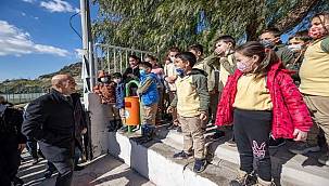 Soyer'den Menemen Çukurköy İlkokulu'na ziyaret 