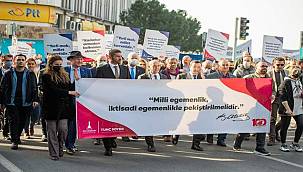  Soyer: "İkinci Yüzyıl'ın İktisat Kongresi'ni İzmir'de düzenleyeceğiz" 