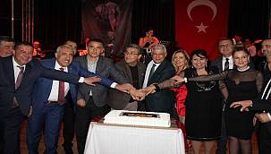 İzmir Emlakçılar Odası, 23. yıldönümünü kutladı 