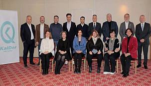 KalDer İzmir Şubesi'nden Dr. Senem Kılıç'a güvenoyu 