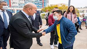 Başkan Tunç Soyer: "Elimizi taşın altına koymaktan vazgeçmeyeceğiz" 