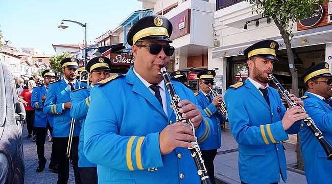 Çeşme Belediye Bandosu kuruldu 