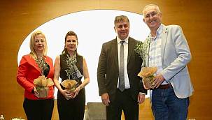 'İfade Özgürlüğü' Karşıyaka'da konuşuldu  