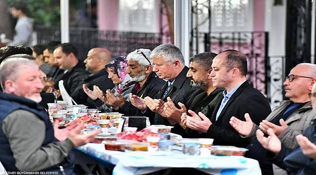 İZDENİZ personelinden bin kişilik iftar 