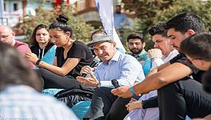 İzmir Büyükşehir Belediyesi 2025 Avrupa Gençlik Başkenti olma yolunda finalde 