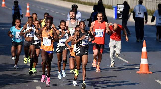 İzmir'de maraton zamanı 