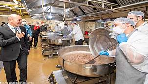 İzmir'de Ramazan dayanışması için 53 milyon liralık destek 