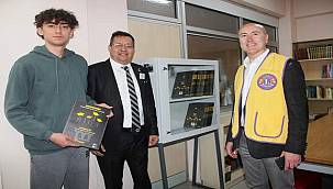 Konak'ta öğrenciler üniversiteye "Durak Kitaplık" ile hazırlanacak 