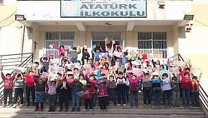 Kozluk'taki öğrencilere 23 Nisan hediyesi Karşıyaka'dan 