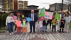 Menemen'de 'Sokak Hayvanları Günü' Etkinliği  