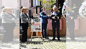 Özuslu: "Öldürülen gazetecilerin anısının önünde saygıyla eğiliyorum" 