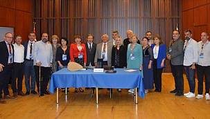  11 ülkeden 30'u aşkın sanatçı Ege'de bir araya geldi 