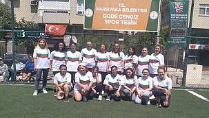 Anneler futbol oynadı… 