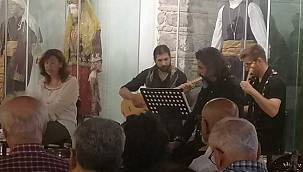 Ege Yöresinin türküleri seslendirilerek hikâyeleri anlatıldı