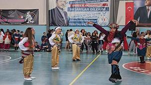 Foça'da coşkulu 19 mayıs