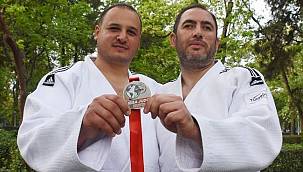 Görme engelli judocuların hedefi Paris 