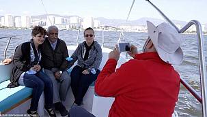 Körfezin en renkli teknesiyle ilk tekne turu 