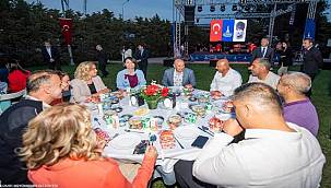 Ramazan'ın son gününde iftar sofrası Büyükşehir emekçileri için kuruldu