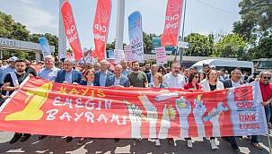 Tunç Soyer 1 Mayıs'ı emekçilerle meydanda kutladı: "Ya hep beraber ya hiçbirimiz" 