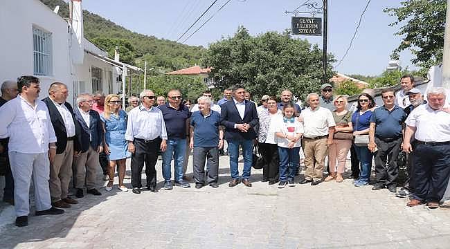 Aliağa Belediyesinden Eğitimci Yazar Cevat Yıldırım'a Büyük Vefa