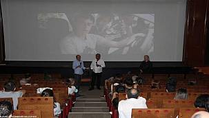 Dünyaca ünlü yönetmen Tony Gatlif: İbrahim Tatlıses'in yüreklere dokunan bir sesi var 