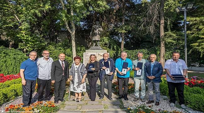 Nazım Hikmet ölüm yıl dönümünde anıldı 