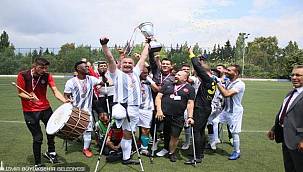 Sezonu 19 galibiyetle tamamladı 