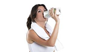 Spordan sonra en az 500 ml süt tüketerek enerjinizi geri kazanın 