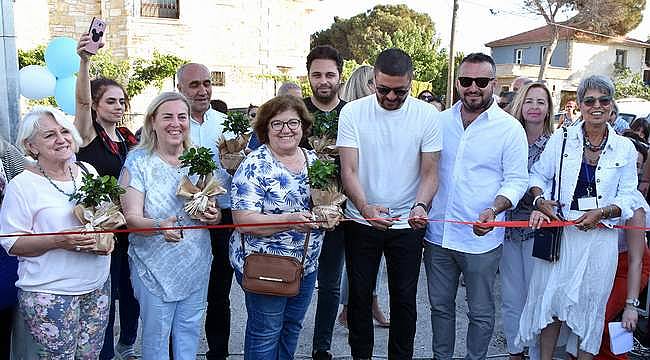 Yenifoça Sevgi Pazarı kapılarını açtı  