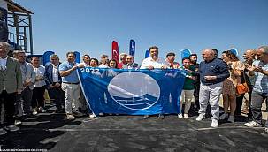 Akarca plajı mavi bayrağını geri aldı 