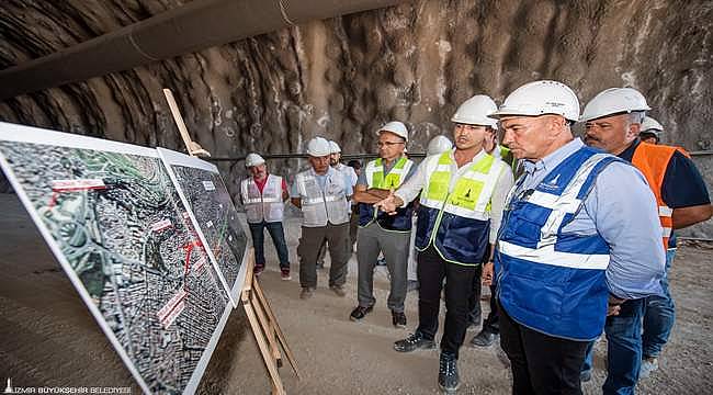 Başkan Soyer Buca Onat Tüneli'ndeki çalışmaları inceledi 