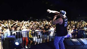 Foça'da gençler müzikle coştu  