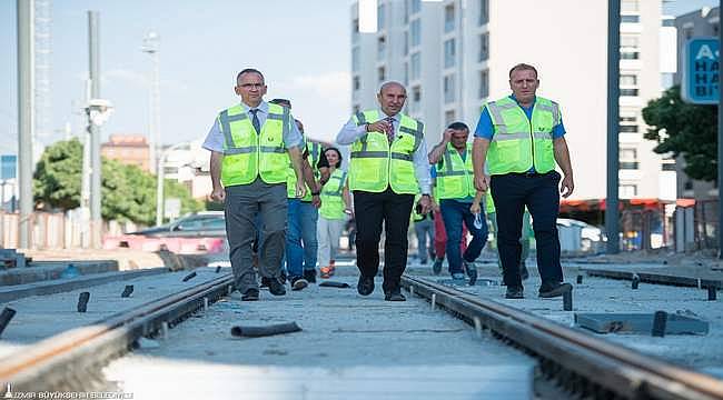 "İzmir daha fazla hafif raylı sistem ve metroyla buluşacak" 