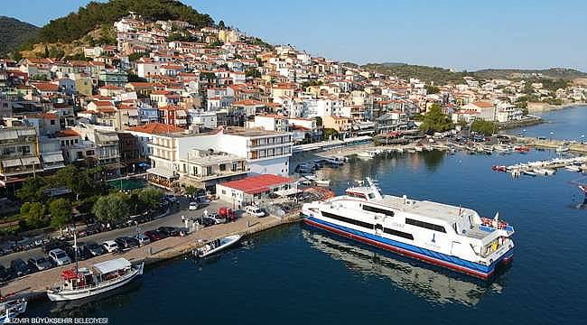 Midilli'nin Plomari Limanı dostluk rüzgârıyla açıldı 