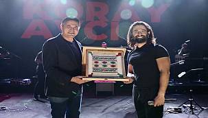 Aliağalılar Koray Avcı İle Coştu