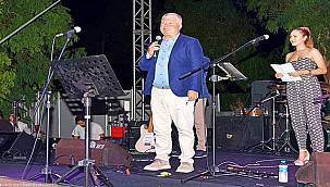 Başkan Soyer'e sanata desteği için onur ödülü