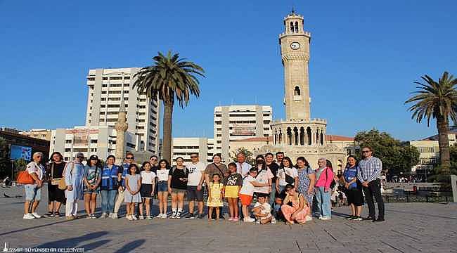 İzmir Büyükşehir Belediyesi şehit ve gazi çocuklarını sinemayla buluşturdu 