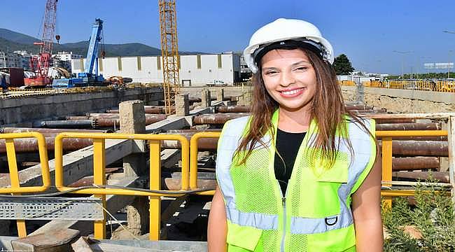 İzmir'in yeni mezun şartı Türkiye'ye örnek oldu 