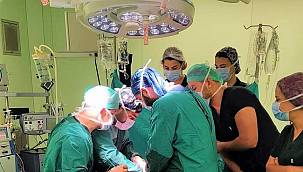 Kanser tedavisinin yenilikçi yöntemi HIPEC, Kıbrıs'ta ilk kez Yakın Doğu Üniversitesi Hastanesi'nde uygulandı! 