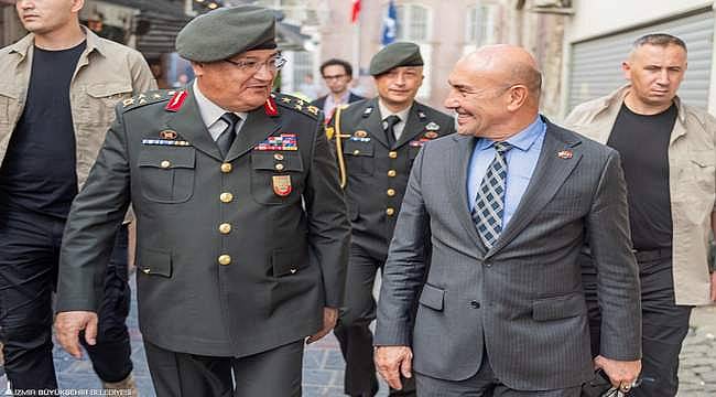 Başkan Soyer Ege Ordu Komutanı Kemal Yeni'yi konuk etti 