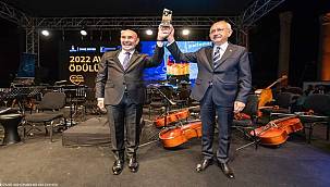 Başkan Soyer: "Ödülü 4,5 milyon İzmirli adına alıyorum" 