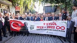 Basmane'den Cumhuriyet Meydanı'na zafer yürüyüşü 