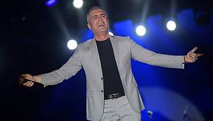 ​Çim Konserleri'nde Özcan Deniz rüzgarı 