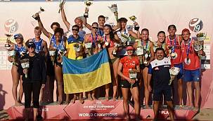 Dikili'de zafer Ukrayna ve Letonya'nın 