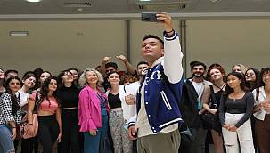 EÜ İletişim Fakültesinde "Hızlı Tanış Toplantı Etkinliği" 